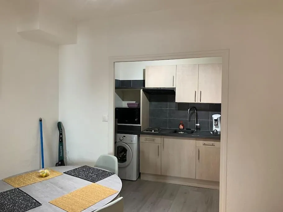Apartment Aubenas : Beau Studio, Proche Du Chateau